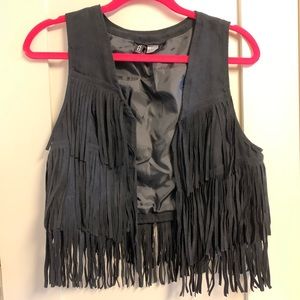 black vest divided h & m - us 12 🖤✨✨✨🖤